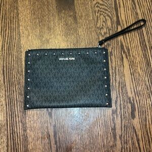 Micheal Kors clutch